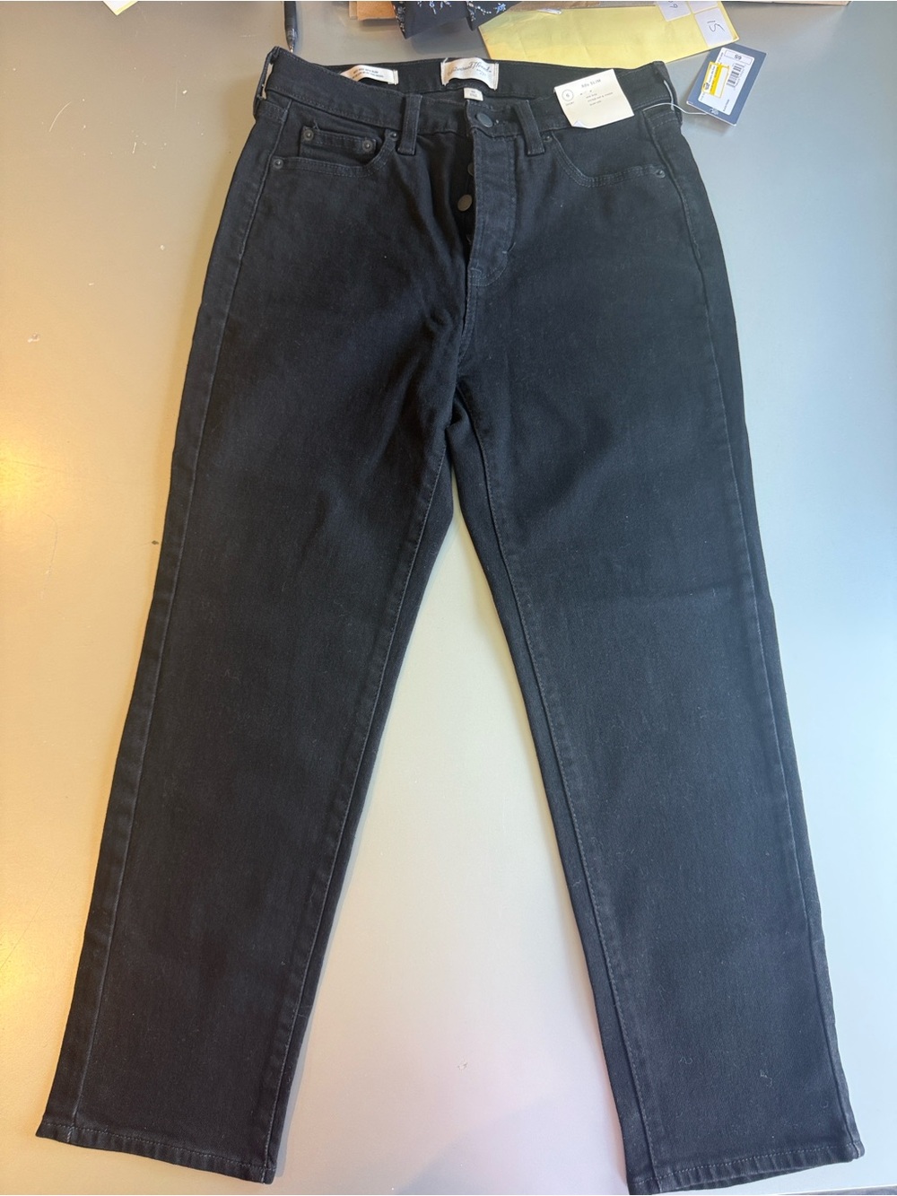 Universal Thread Black Relaxed Jeans - Straight Leg